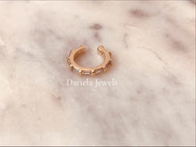 Charger l'image dans la galerie, Bague d'oreilles Naya en plaqué Or