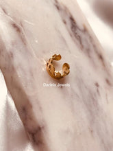 Charger l&#39;image dans la galerie, Faux piercing d&#39;oreilles en acier inoxydable - Reyna
