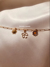 Charger l&#39;image dans la galerie, Bracelet avec Charms Mareva - fait main
