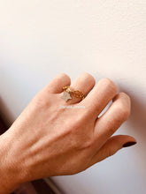 Charger l&#39;image dans la galerie, Bague chaînette initiale Manon -  personnalisable estampée à la main
