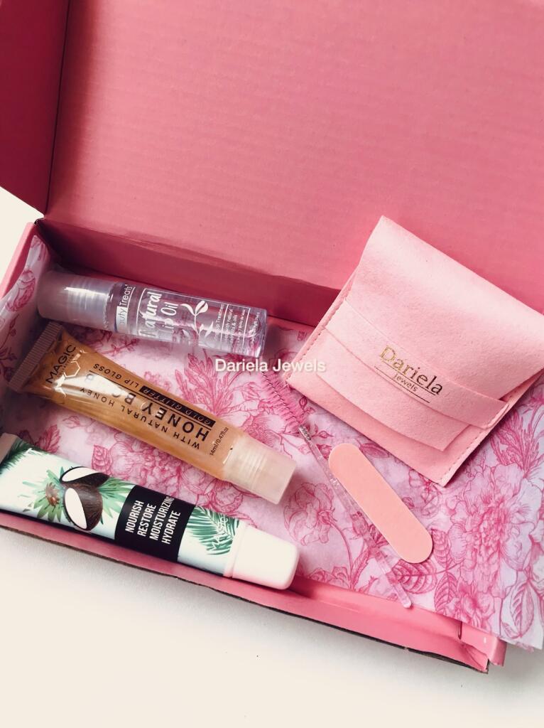 Box Beauté Girly Box Ela - Box Beauté et Accessoire Tendance
