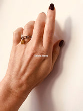 Charger l&#39;image dans la galerie, Bague chaînette initiale Many -  personnalisable estampée à la main
