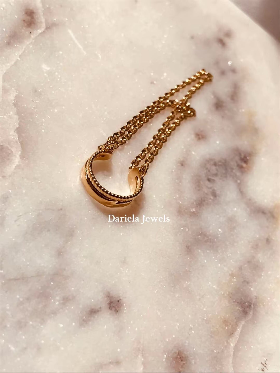 Bague d’oreilles en acier inoxydable Georgina, Earcuff en acier